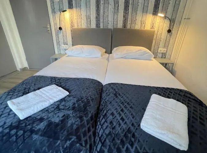 Sint-maria Next Door