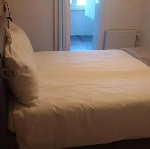 Sint-maria Next Door Hotel *