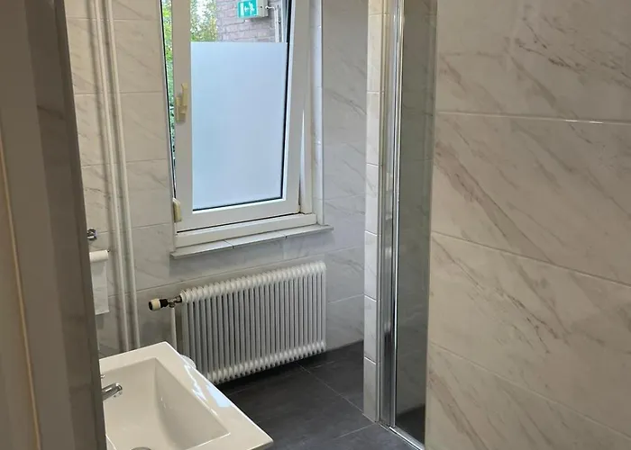 Sint-maria Next Door Hotel *