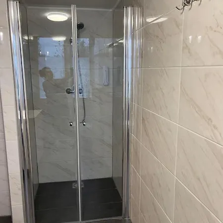 酒店 Sint-maria Next Door