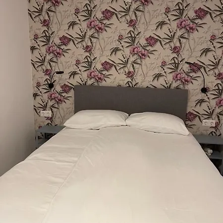 Hotel Sint-maria Next Door *