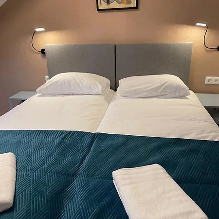 Sint-maria Next Door *