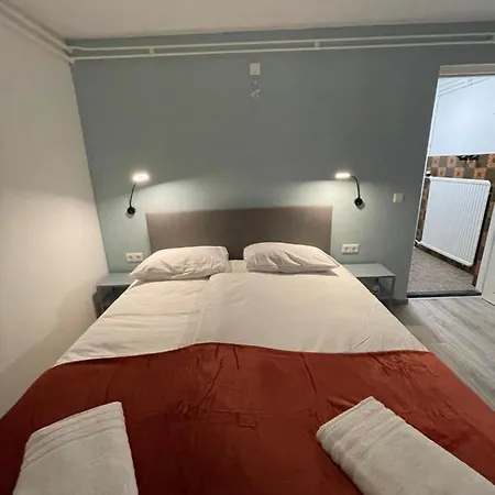 Sint-maria Next Door