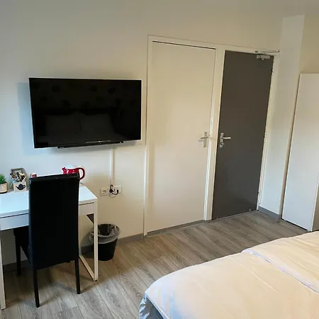 Hotel Sint-maria Next Door *