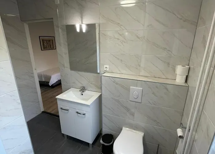 Отель Sint-maria Next Door