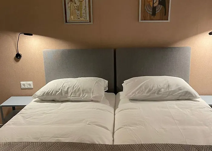 Sint-maria Next Door