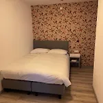 Sint-maria Next Door Hotel *