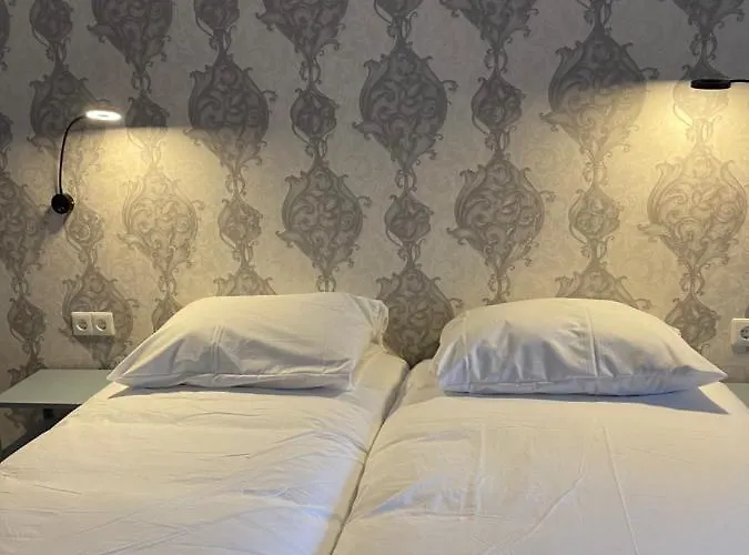 Sint-maria Next Door